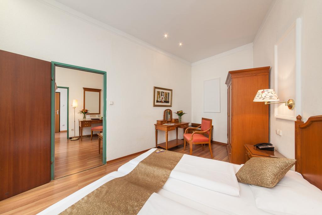 Novum Hotel Cristall Wien Messe Kültér fotó