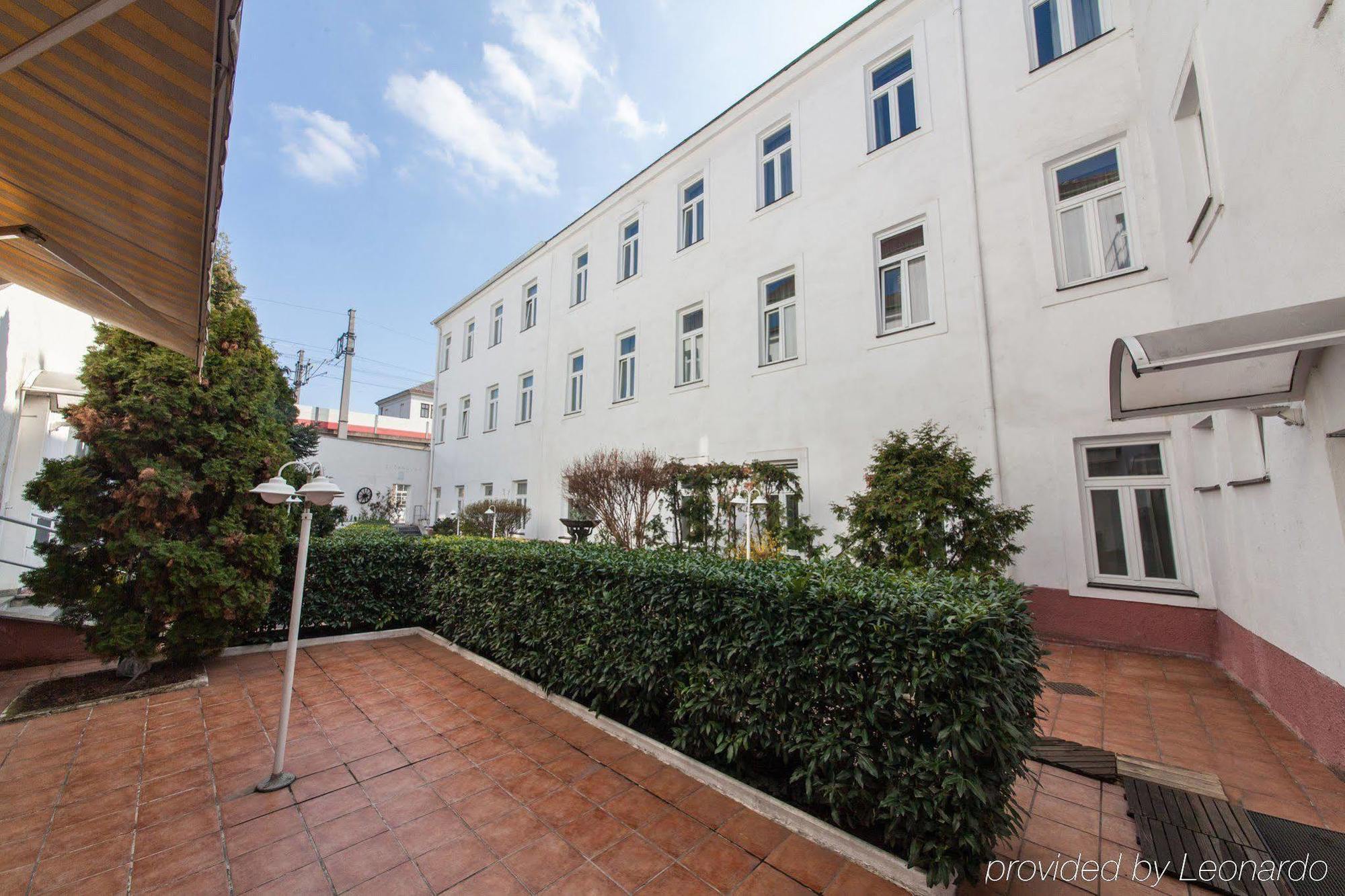 Novum Hotel Cristall Wien Messe Kültér fotó