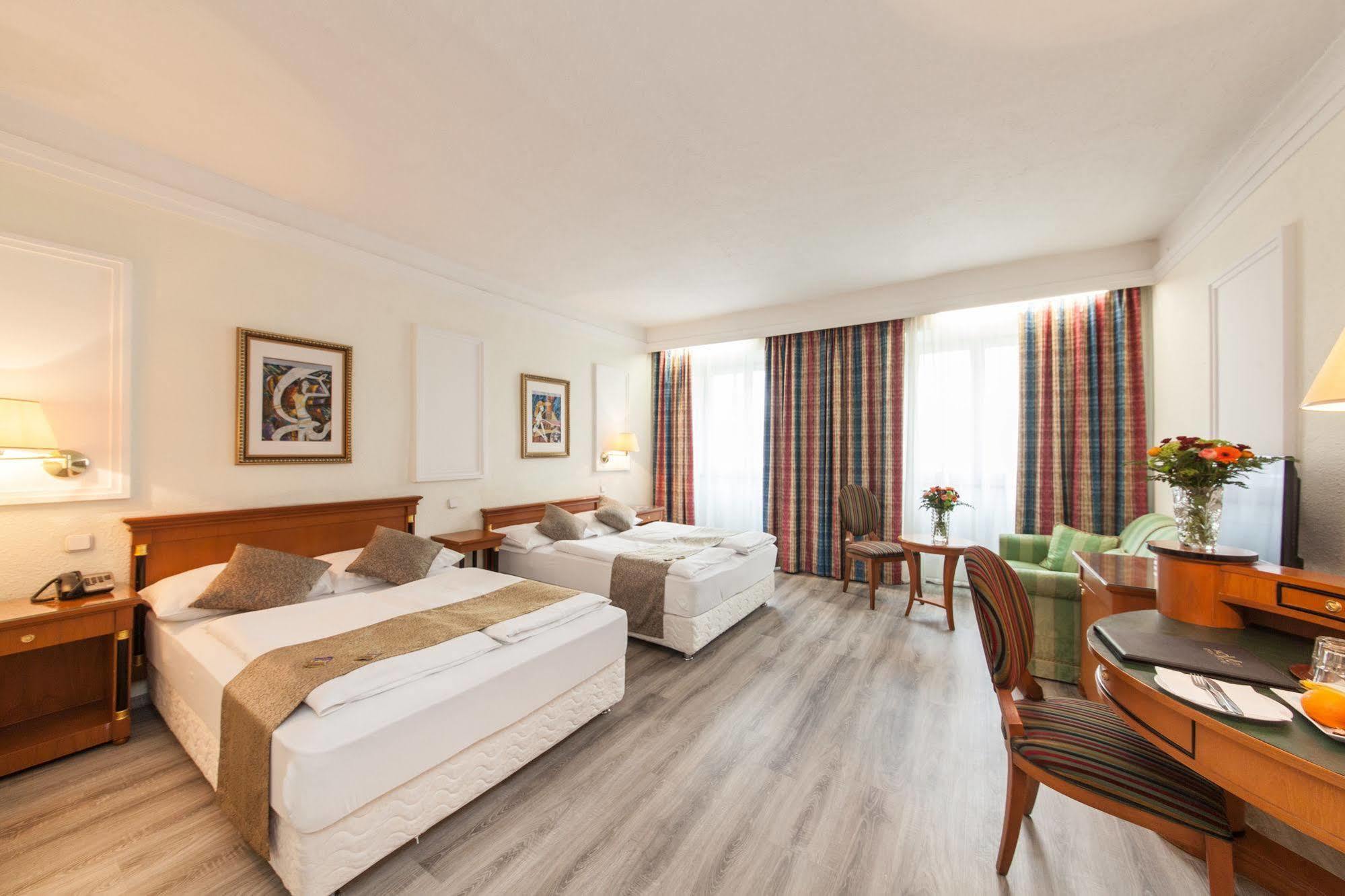Novum Hotel Cristall Wien Messe Kültér fotó